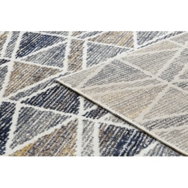 Modernus kilimas MUNDO D7461 rombiniai 3D lauko pilkos/smėlio spalvos 1