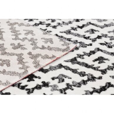 Modernus kilimas MUNDO E0621 geometrinis lauko smėlio spalvos / juoda 1